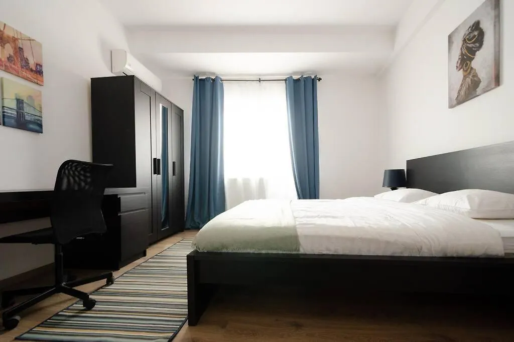 Gorgeous Apartment Near Old Town Bükreş 0*,